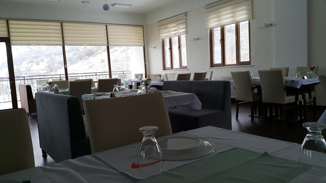 Karsi Bahce Hotel Sebinkarahisar ภายนอก รูปภาพ